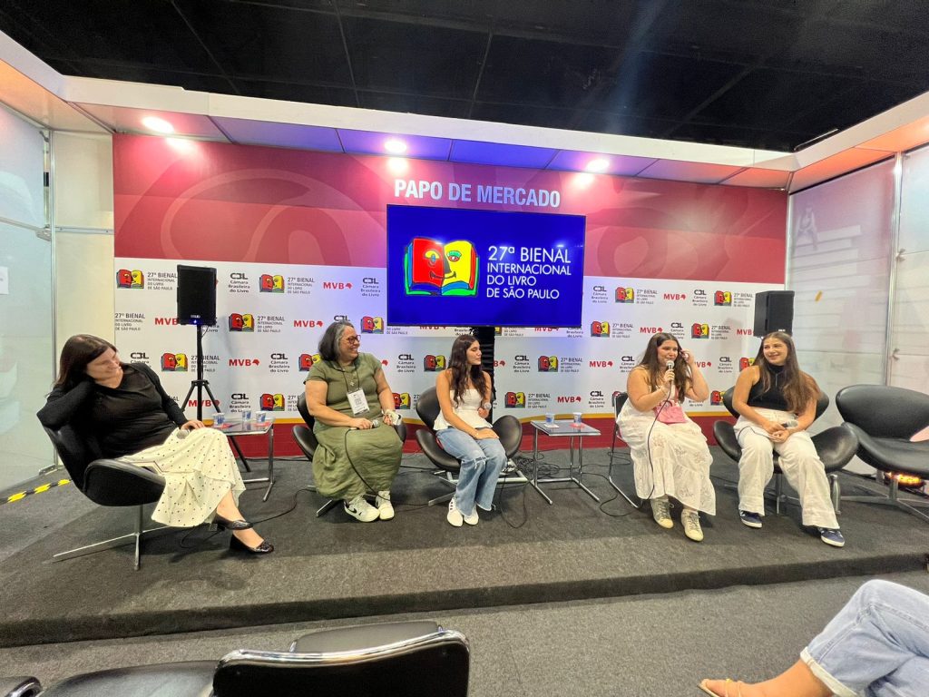 0d268a79-c9b7-42df-9d30-e59bad3ca893